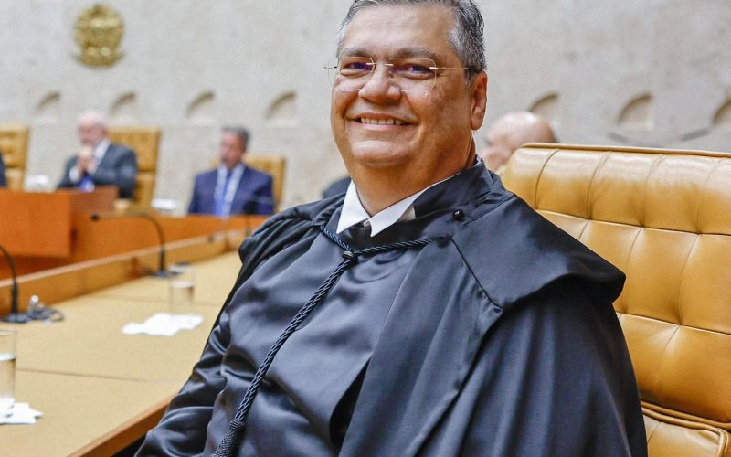 Dino determina fim de aposentadoria compulsória para Juízes infratores