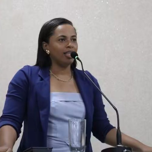 Secretária de Finanças explica funcionamento da atendente virtual BIA implantada pela Prefeitura de Senhor do Bonfim