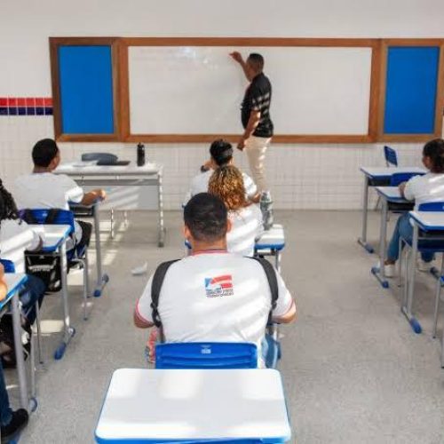 SEC divulga lista de professores e coordenadores que vão receber o Geapme