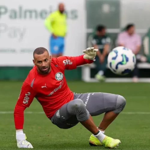 Weverton é oferecido ao Bahia, mas clube descarta investida pelo goleiro