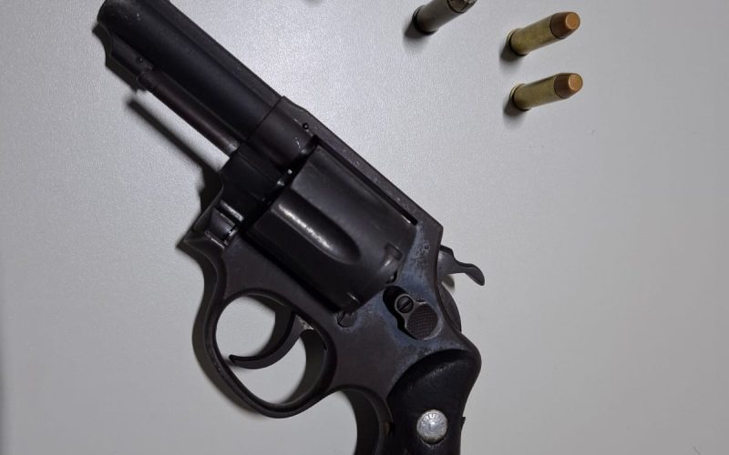 Campo Formoso prende em flagrante autor de tentativa de homicídio e apreende arma de fogo utilizada no crime