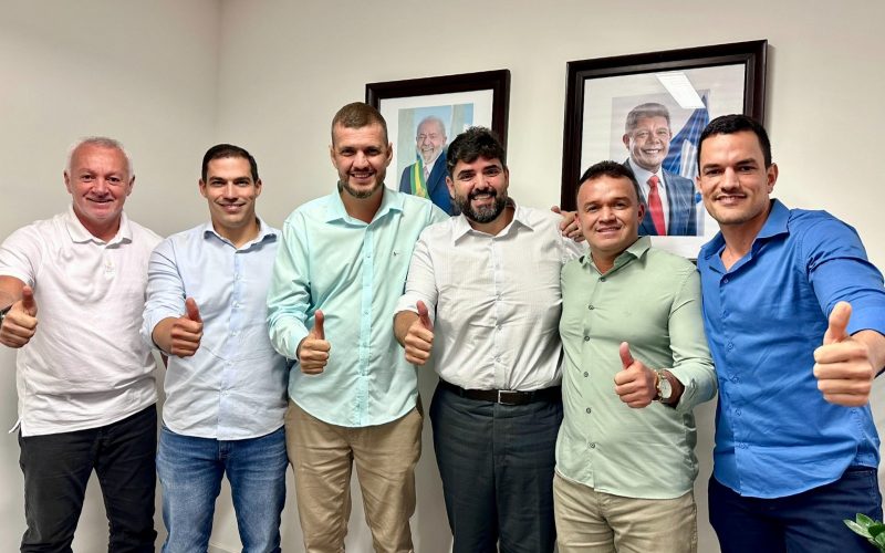 Deputado Bobô acompanha prefeito e vice-prefeito eleitos de Andorinha em reuniões com o Governo do Estado