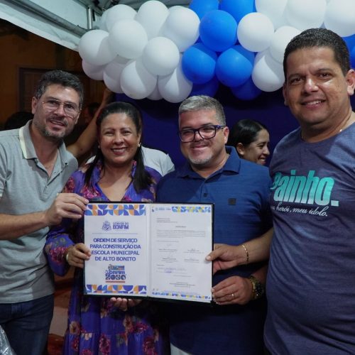 Prefeitura de Senhor do Bonfim assina ordem de serviço para construção de nova escola em Alto Bonito no distrito de Tijuaçu