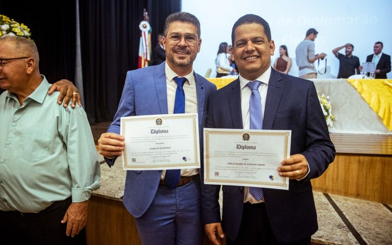 Laércio Júnior e Elizeu Rios são diplomados para liderar a Prefeitura de Senhor do Bonfim por mais quatro anos