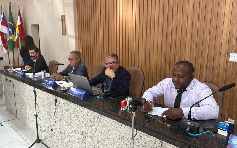 Câmara Municipal de Senhor do Bonfim realizou uma Sessão Extraordinária