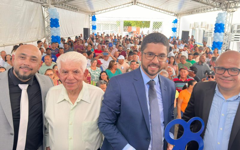 Dr. André e Rodrigo são empossados como prefeito e vice-prefeito de Filadélfia