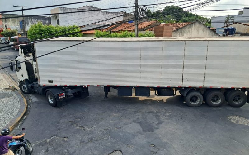 BONFIM: Prefeito promete retirar tráfego de caminhões do centro da cidade