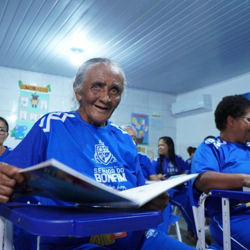 Prefeitura de Senhor do Bonfim celebra crescimento expressivo nas matrículas da Educação de Pessoas Jovens, Adultas e Idosas (EPJAI)