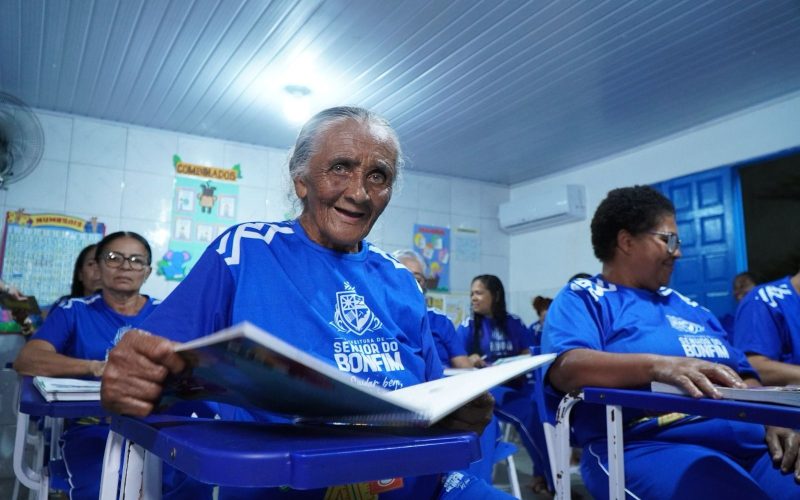 Prefeitura de Senhor do Bonfim celebra crescimento expressivo nas matrículas da Educação de Pessoas Jovens, Adultas e Idosas (EPJAI)
