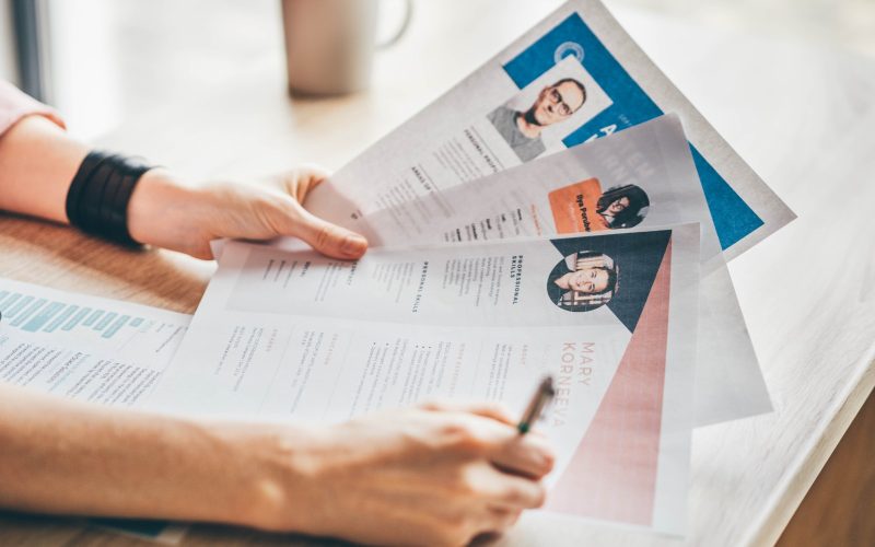 Currículo: como conseguir se destacar e conquistar entrevistas?