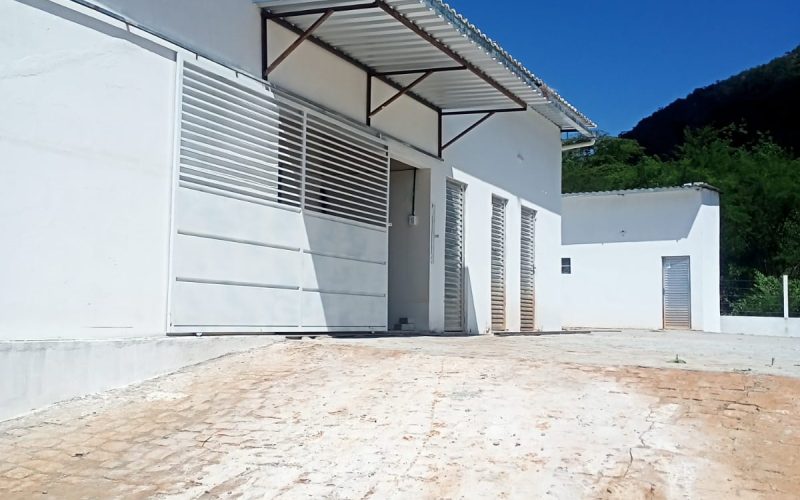 Visita técnica acompanha fase final da construção de agroindústria na Barroca do Faleiro em Senhor do Bonfim