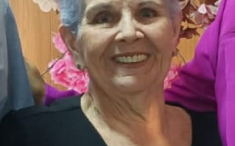 Coluna Vip: Parabéns Emília Micol