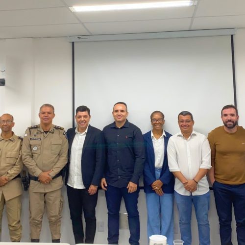 Câmara Municipal de Senhor do Bonfim realiza reunião histórica sobre regulamentação das guerras de espadas