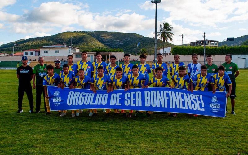 Seleção Sub-15 de Senhor do Bonfim estreia com vitória nas seletivas da Copa 2 de Julho e avança para a próxima fase em Juazeiro