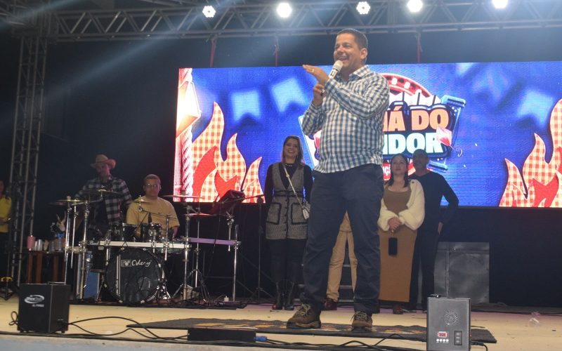 Arraiá do Servidor celebra quem faz a Prefeitura de Senhor do Bonfim acontecer