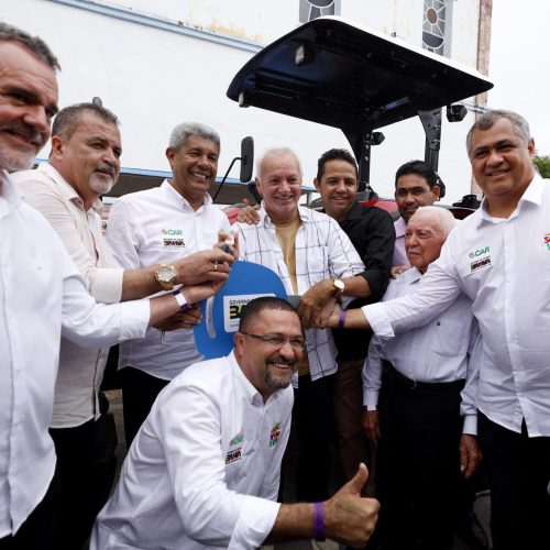 Deputado Bobô participa do lançamento do Projeto Sertão Vivo e entrega de equipamentos em Itiúba