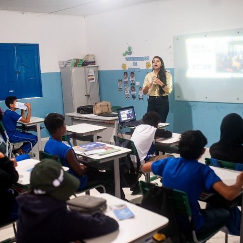 Prefeitura de Senhor do Bonfim inicia programação do Agosto Lilás com palestra educativa na Escola de Baraúna