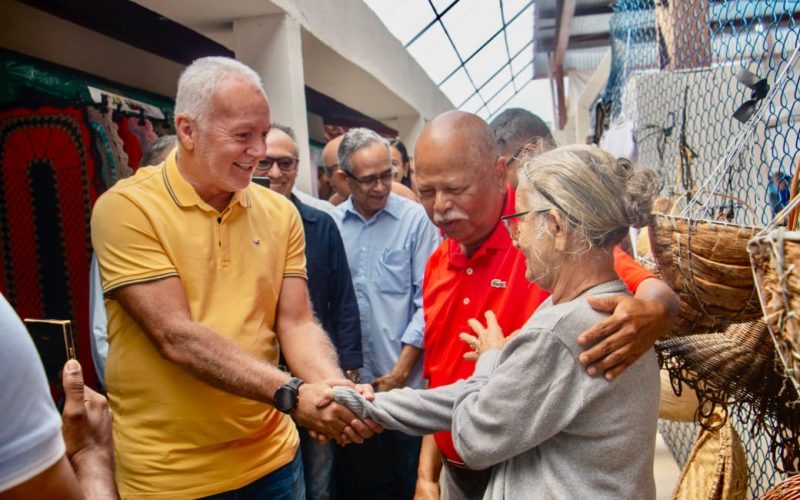 Deputado Bobô participa da entrega da requalificação do Mercado Municipal de Pilar, em Jaguarari