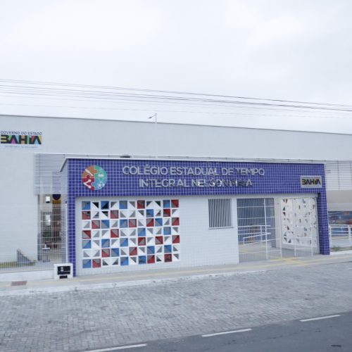 Estudantes de Ponto Novo recebem novo colégio de tempo integral e fortalecem pesquisas científicas