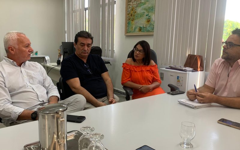 Deputado Bobô participa de reunião na UNEB para tratar de novos investimentos em educação