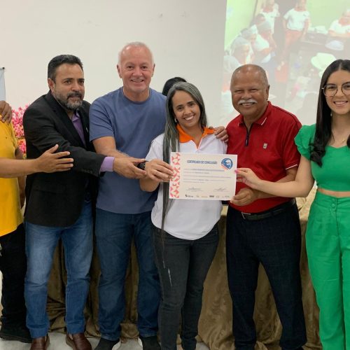 Deputado Bobô participa de certificação de alunos do Programa Manuel Querino em Jaguarari