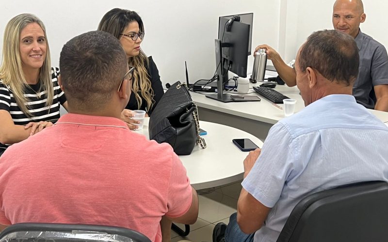 Prefeitura de Senhor do Bonfim fortalece controle preventivo e processos administrativos em reunião com TCM