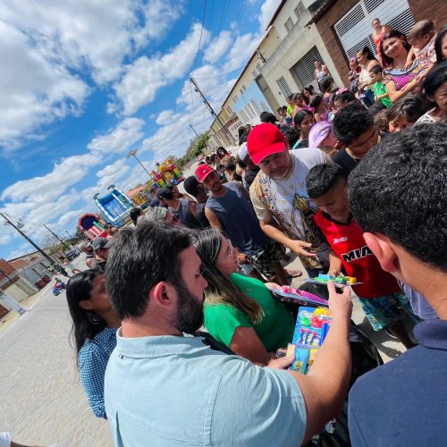 Weslen Aquino promove ação de Dia das Crianças em bairros de Senhor do Bonfim