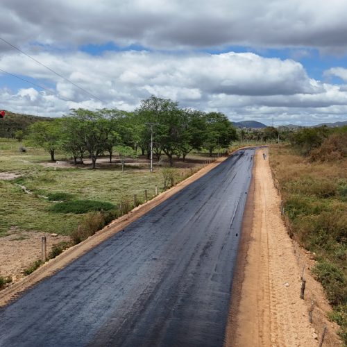 Consórcio do Piemonte Norte do Itapicuru recupera trecho danificado e retoma obra de pavimentação da estrada de Lagoa do Peixe