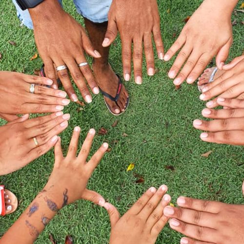 Campanhas apoiam cinco projetos sociais na Bahia com foco em crianças, adolescentes e idosos