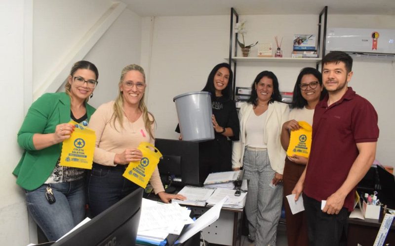 Educação Ambiental: Prefeitura de Senhor do Bonfim promove ação sobre coleta seletiva nos prédios públicos