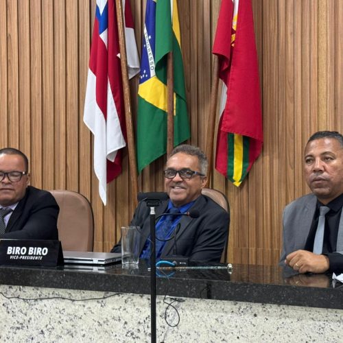 Câmara de Bonfim  discute e aprova projetos importantes