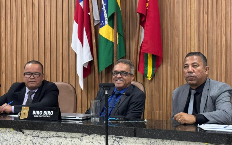 Câmara de Bonfim  discute e aprova projetos importantes