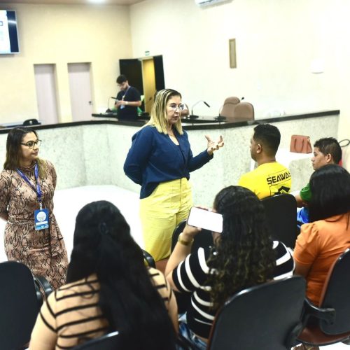 Bolsa Família: Prefeitura de Senhor do Bonfim promove capacitação sobre o Sistema Presença e fortalece a integração entre Educação, Saúde e Assistência Social