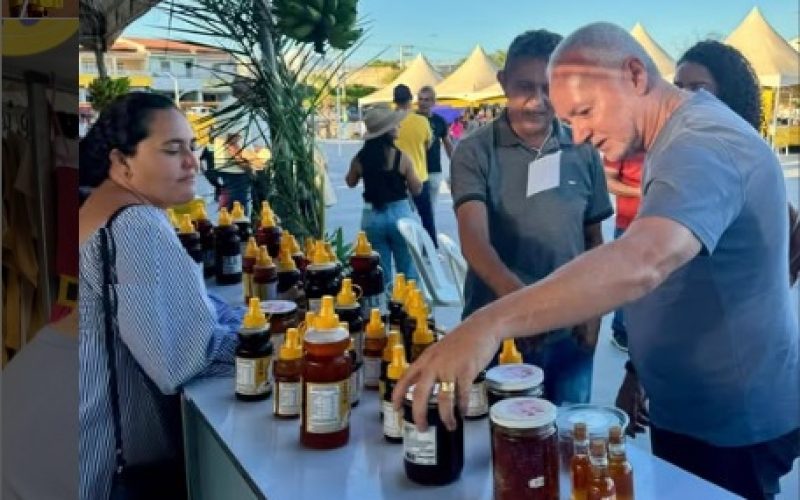 Bobô participa da abertura da 1ª Expoaff e reforça compromisso com a agricultura familiar em Filadélfia