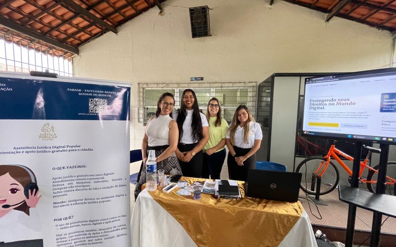 Alunos da Fabasb apresentam projeto de extensão do centro juvenil