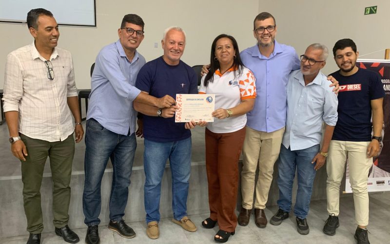 Deputado Bobô participa da certificação de 40 alunos do Programa Manuel Querino em Andorinha