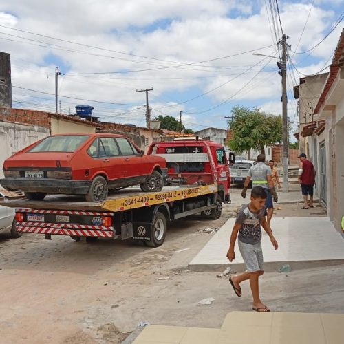 BONFIM: Dmtrans recolhe veículo abandonado nas populares!