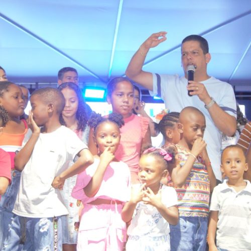 Sabadou com Obras: Tijuaçu celebra Ordem de Serviço da nova creche municipal