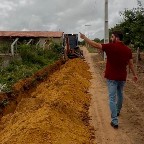 Dr.André anuncia 12 km de extensão de rede de água em Filadélfia