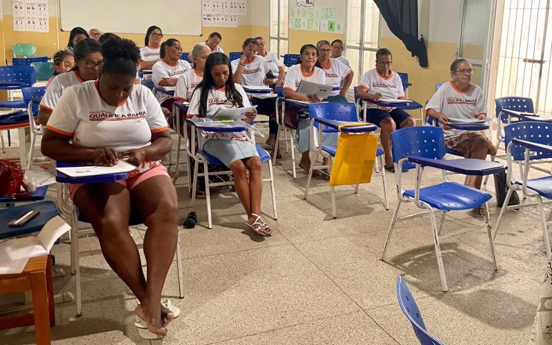 Governo do Estado promove curso de corte e costura para mulheres do Alto da Maravilha