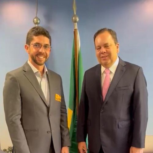 Prefeito Dr. André garante R$ 1 milhão para saúde e apoio de Elmar Nascimento para grande atração da Festa de Setembro