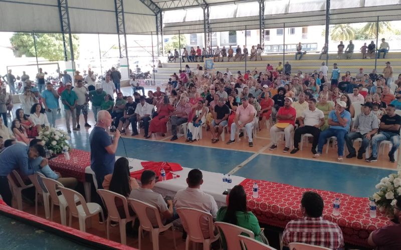 Deputado Bobô participa da posse da nova diretoria do Sintraf e reafirma compromisso com Cansanção