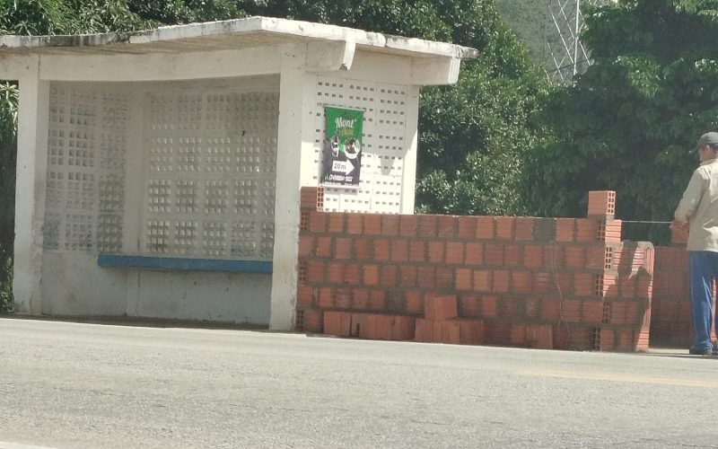 Moradores denunciam obra em área da BA no distrito de Missão do Sahy