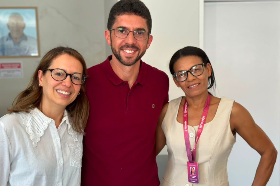 Prefeitura de Filadélfia entrega carteirinhas de identificação para pessoas com fibromialgia