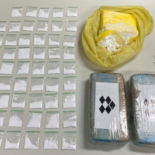 PM apreende drogas no bairro da Pêra