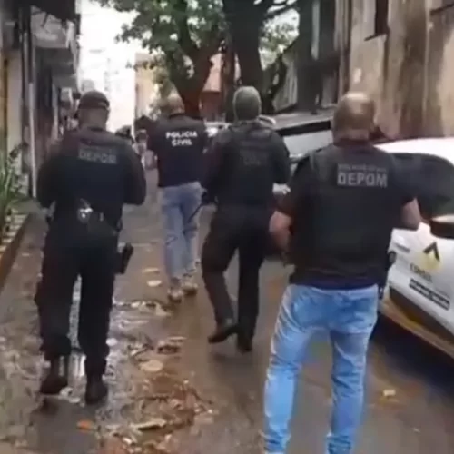 Mulher é presa após perseguir colega de faculdade em Salvador