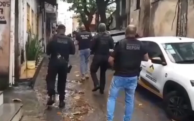 Mulher é presa após perseguir colega de faculdade em Salvador