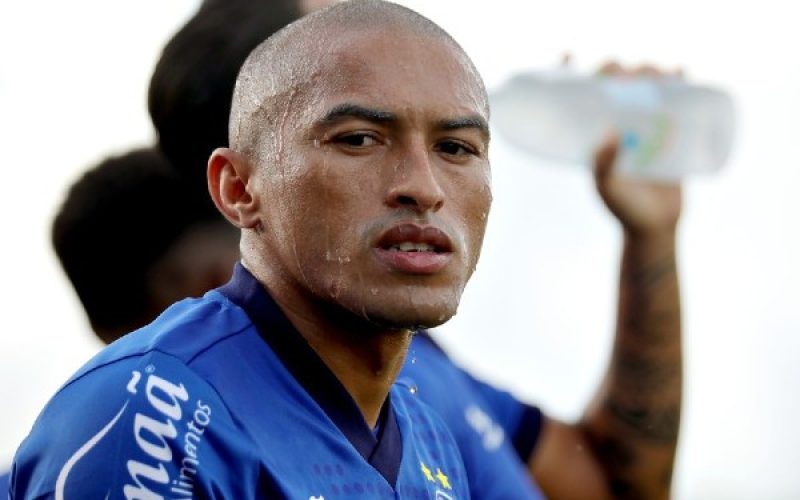 Ex-Bahia e Vitória, Nino Paraíba pode voltar à ativa após anos de punição