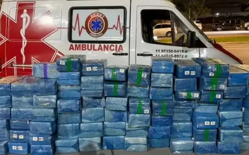 Polícia apreende 1,5 tonelada de maconha em ambulância