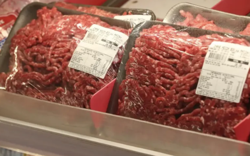 Preço da carne sobe e puxa inflação de alimentos